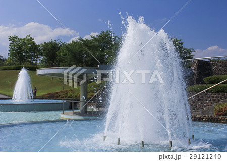 みちのく杜の湖畔公園の噴水 fountain at michinoku park 29121240