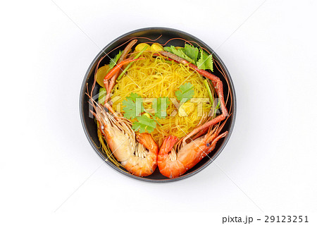 Casseroled prawns shrimps with glass noodles Casseroled prawns shrimps with glass noodles 29123251