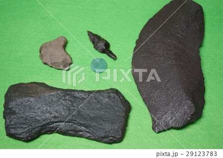 本物の石器 29123783