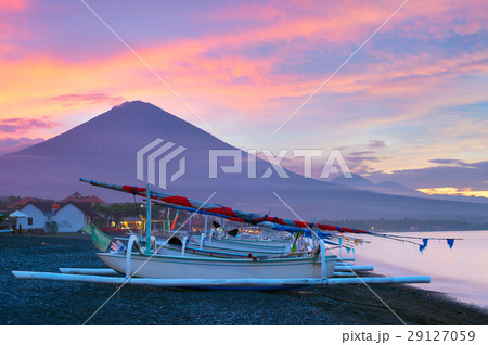 Volcano, ocean, fishing boats. Bali Volcano, ocean, fishing boats. Bali 29127059