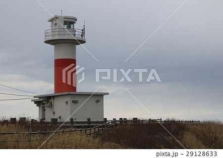 曇りの日の弁慶岬灯台 29128633