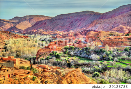 Landscape of Dades Valley in the High Atlas 29128788