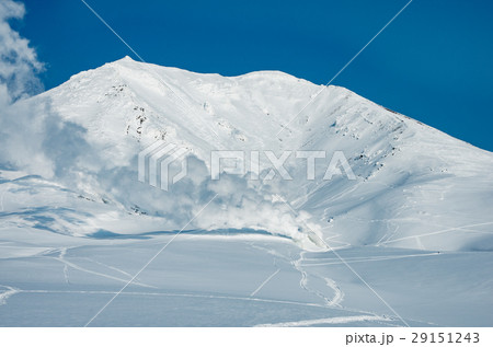 冬の旭岳 29151243