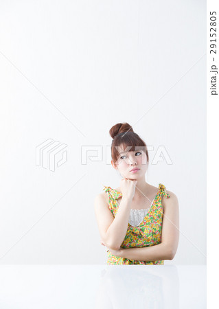 カジュアルポートレート・女性 29152805