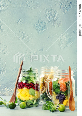 Salads in mason jars 29156906