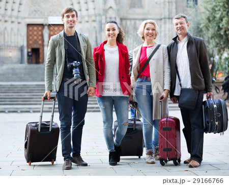 Portrait of young and mature couple with baggage 29166766