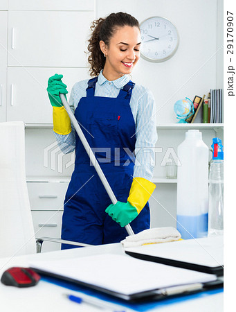 Portrait of girl doing professional clean-up Portrait of girl doing professional clean-up 29170907