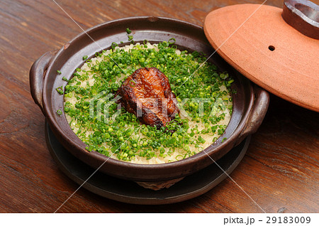 鶏肉の炊き込みご飯 29183009