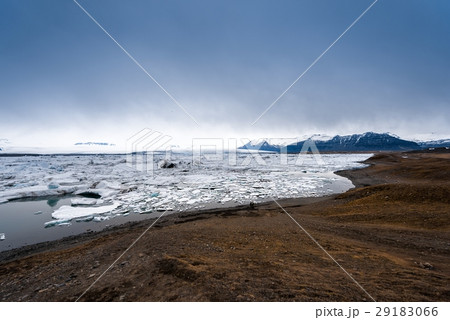 Icebergs at glacier lagoon Icebergs at glacier lagoon 29183066