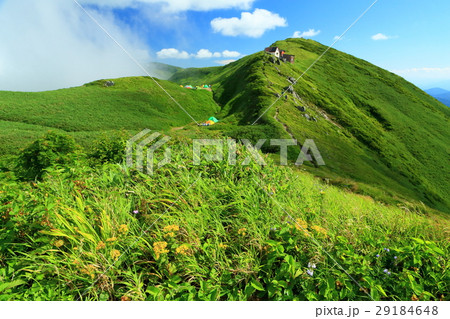 飯豊連峰・門内岳稜線のテント場 29184648