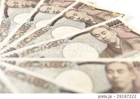 広げた一万円札 円形 日本円 広げた一万円札 円形 日本円 29187222
