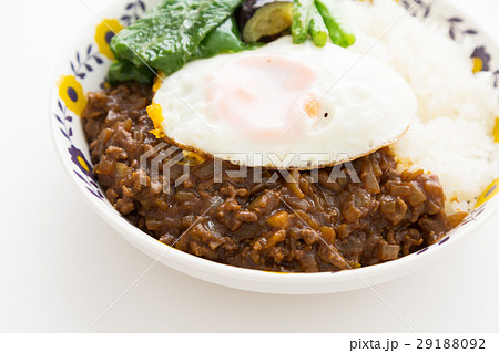 キーマカレー　白バック 29188092