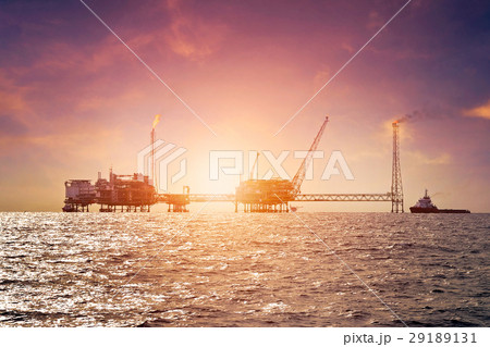 Offshore construction platform 29189131