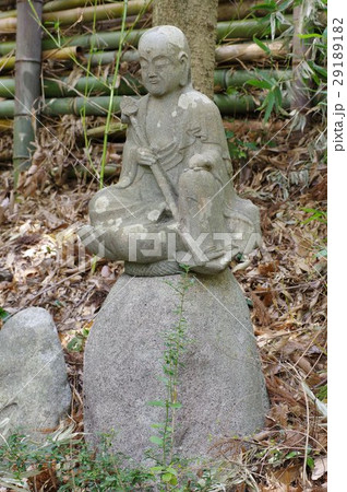 信州の文化財　名工　守屋貞治の石仏　延命地蔵菩薩像　右俯瞰縦　中川村牧ヶ原（新井家墓地） 29189182