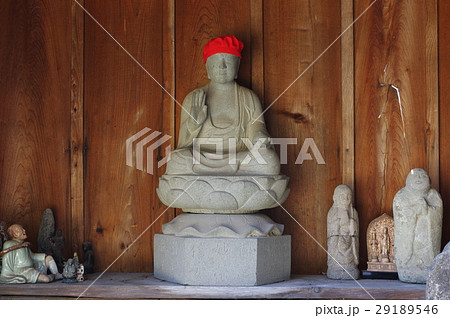 信州の文化財 名工 守屋貞治の石仏 延命地蔵菩薩像 横頭巾付(長野県塩尻市奈良井長泉寺) 信州の文化財 名工 守屋貞治の石仏 延命地蔵菩薩像 横頭巾付(長野県塩尻市奈良井長泉寺) 29189546