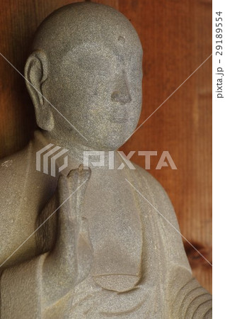 信州の文化財　名工　守屋貞治の石仏　延命地蔵菩薩像　半身左俯瞰（長野県塩尻市奈良井長泉寺） 29189554