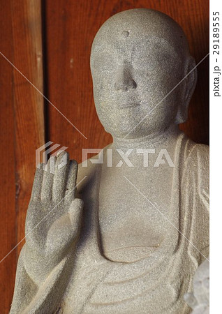 信州の文化財　名工　守屋貞治の石仏　延命地蔵菩薩像　半身右俯瞰（長野県塩尻市奈良井長泉寺） 29189555