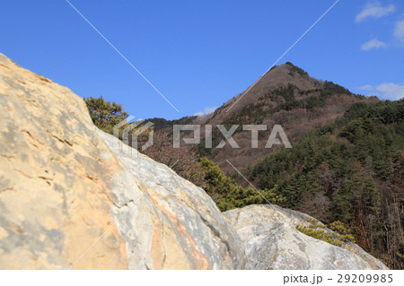 岩井堂観音山から望む虚空蔵山 29209985