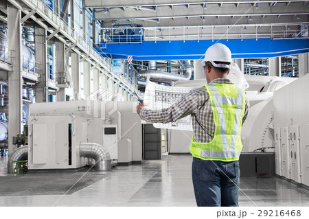 Engineer reading drawing diagram in factory 29216468