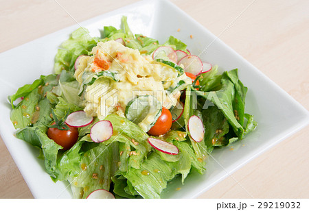 サラダ サラダ 29219032
