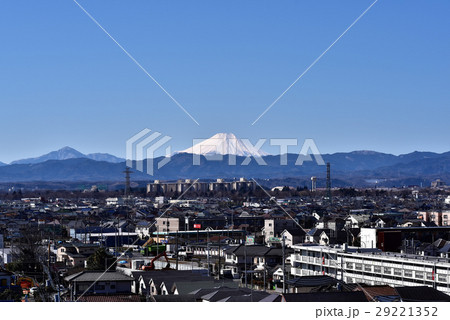 武蔵村山市役所より富士山冬の朝景 29221352