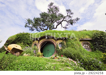 Hobbiton Village - The movie site 29224258