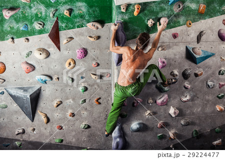 man exercise bouldering and climbing indoor 29224477