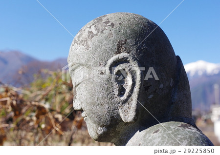 信州の文化財 名工 守屋貞治の石仏 延命地蔵菩薩像 頭部側面(駒ヶ根市上穂柏木) 信州の文化財 名工 守屋貞治の石仏 延命地蔵菩薩像 頭部側面(駒ヶ根市上穂柏木) 29225850