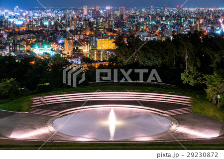 【北海道】札幌・旭山記念公園の夜景 【北海道】札幌・旭山記念公園の夜景 29230872