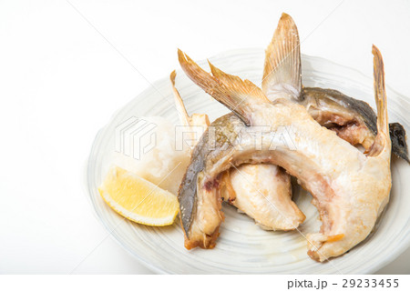 grilled yellow tail head 29233455