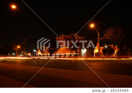 タイ国バンコク、大理石寺院「ワット・ベンチャマボーピット（Wat Benchamabophit）」 29234484