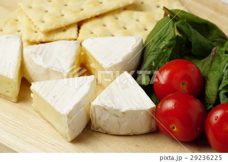 カマンベールチーズ 29236225