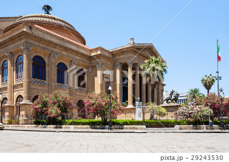 Teatro Massimo Vittorio Emanuele in Palermo Teatro Massimo Vittorio Emanuele in Palermo 29243530