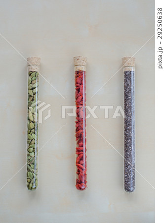 Chia seeds, Goji berries and green cardamom Chia seeds, Goji berries and green cardamom 29250638