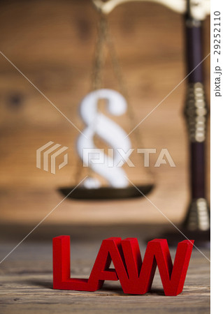 Paragraph sign, Wooden gavel barrister, legal Paragraph sign, Wooden gavel barrister, legal 29252110
