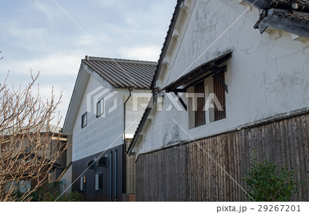 白壁の町柳井の商家 29267201