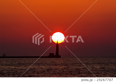 博多湾の夕日 29267787