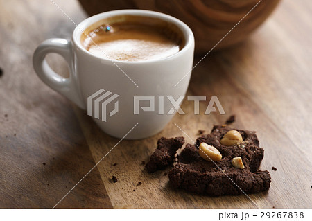 cup of fresh espresso with homemade chocolate 29267838