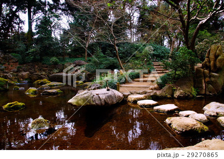 六義園　渓流・滝見の茶屋　国定特別名勝 （東京都 文京区 本駒込） 29270865