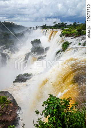 iguazu falls 29273710