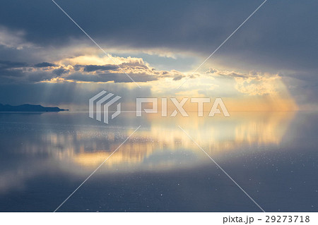 Salar de Uyuni desert, Bolivia 29273718