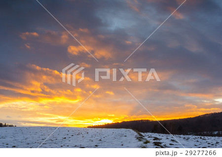 Beautiful winter landscape in the mountains 29277266