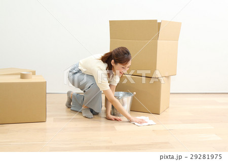 雑巾掛け 29281975