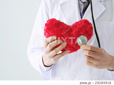 赤いハートと医師 29284918
