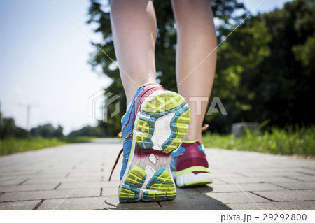 Jogging in the morning 29292800