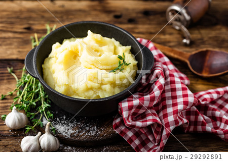 Mashed potatoes, boiled puree in cast iron pot 29292891
