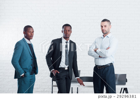 Board of directiors meeting in company office Board of directiors meeting in company office 29296381