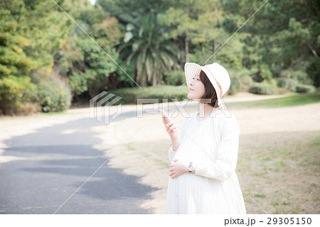 妊婦　お出かけ 29305150