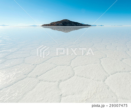 Salt lake Uyuni in Bolivia 29307475