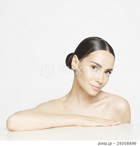 Pure beauty 29308896